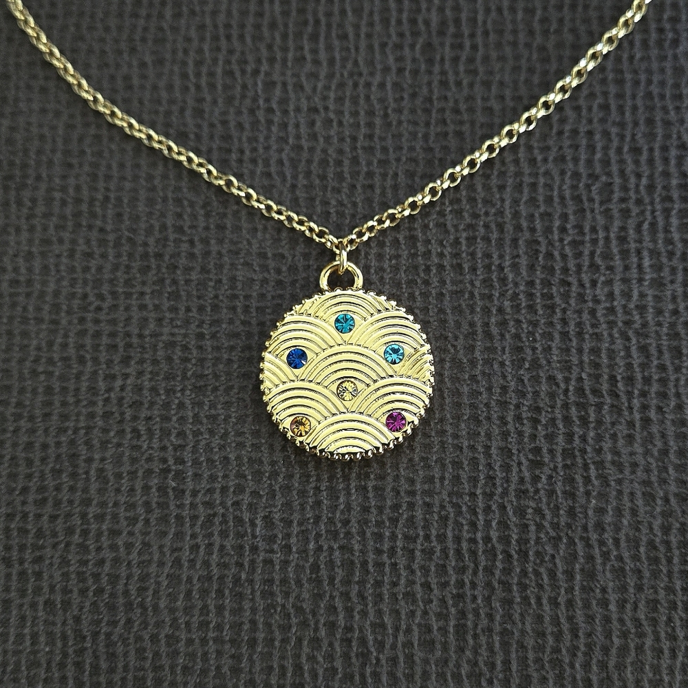 Kurt Geiger "Southbank Disc"📀 Pendant Necklace with Mutli Colored🌈 Crystals💎 - Picture 15 of 16